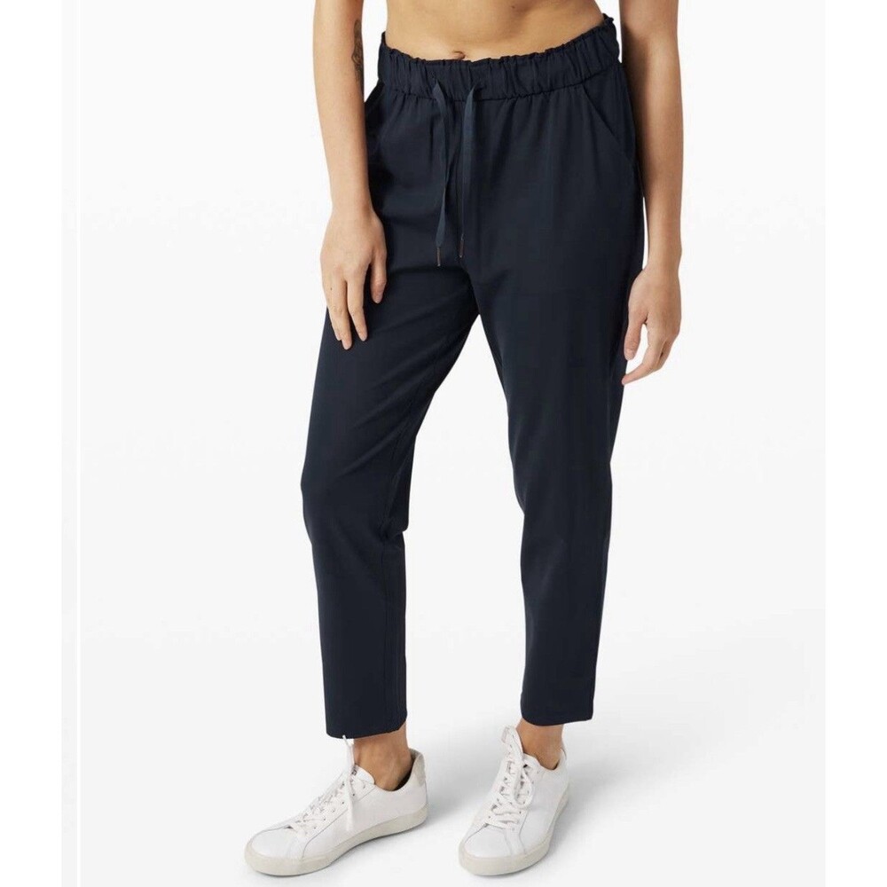 Lululemon Keep Moving Pant 7/8 High-Rise (Sz 6) Navy Blue Active Relaxed Comfort